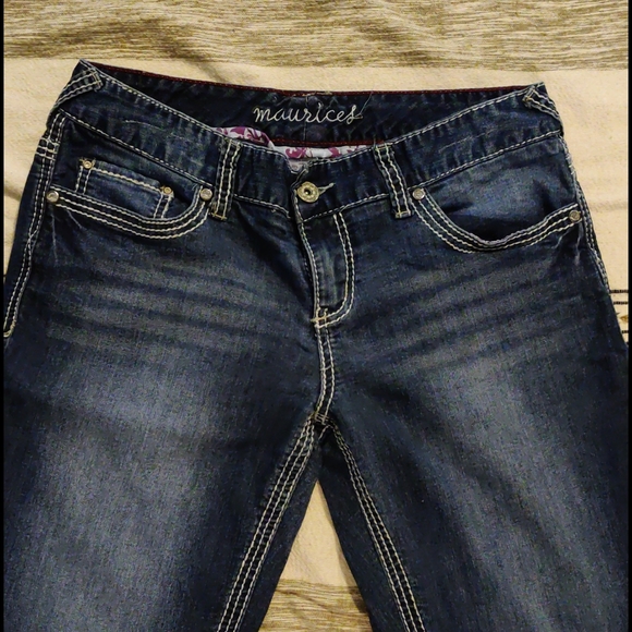 Maurice's Jean capris - Picture 2 of 3